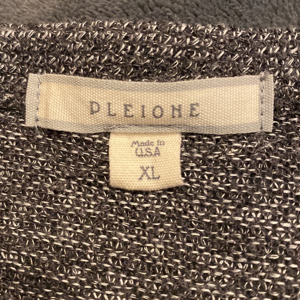 Pleione Blouse - Picture 4 of 6